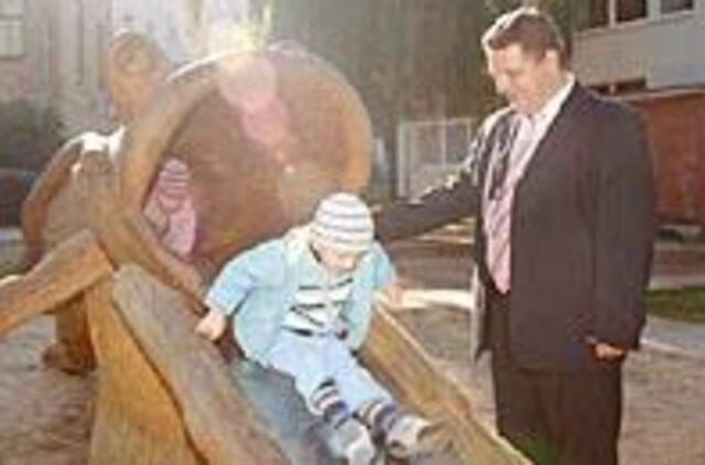 Kaip gyvenama iš mokesčių mokėtojų pinigų 