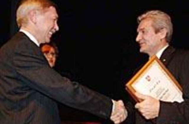 Nelengvi metai pramonininkų nepalaužė 