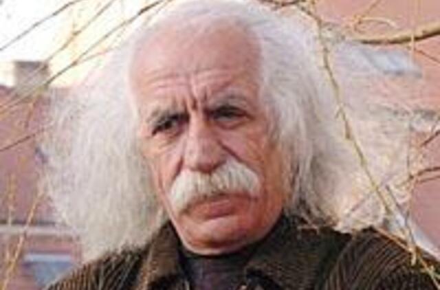 "Mano paveiksluose daug saulės"... 