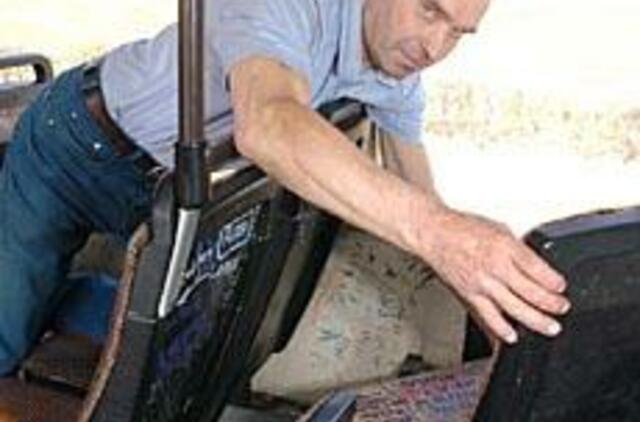 Girti paaugliai tapo vežėjų košmaru 