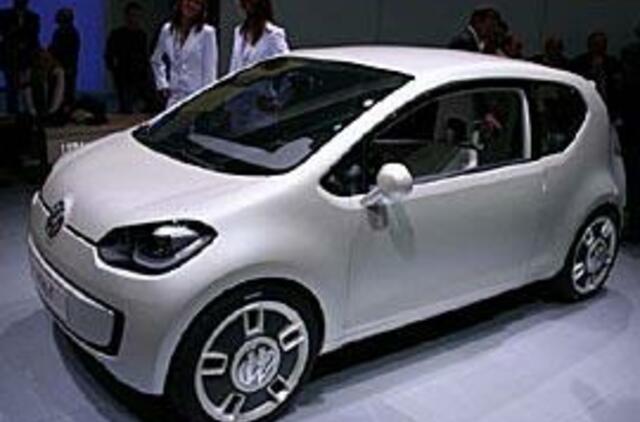 Pigus automobilis vilioja ir milžinus