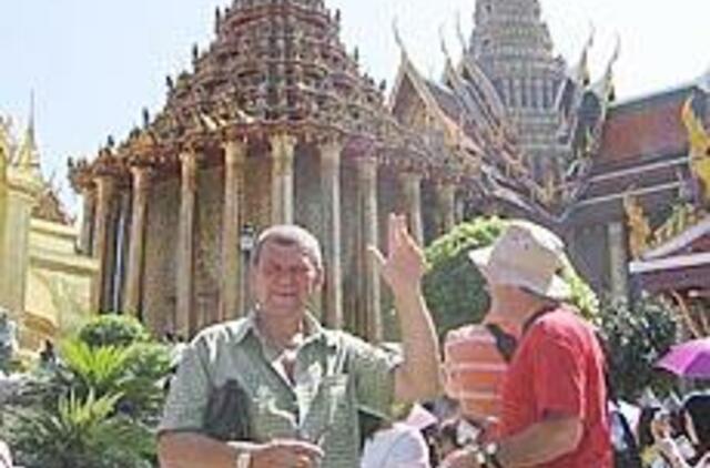 Didžiausias Tailando stebuklas - gyvenimo džiaugsmą skleidžiantys tajai