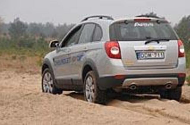 "Chevrolet Captiva" - visureigis betono džiunglėms