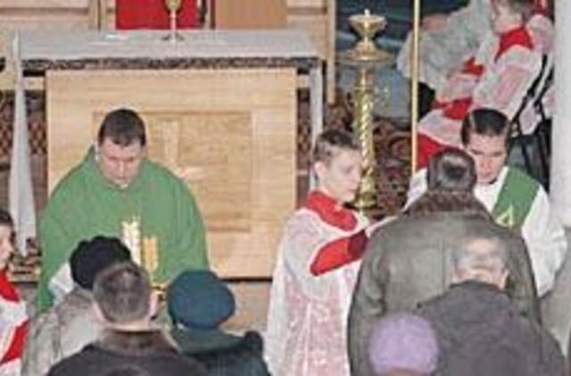 Kainos kyla ir bažnyčiose