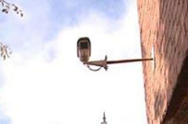 Stebėjimo kameros vėluoja 