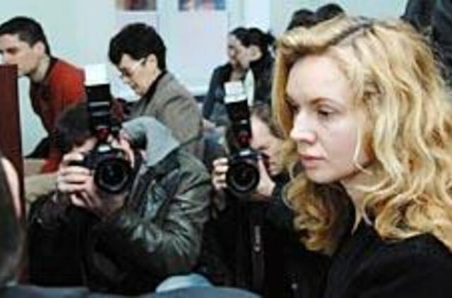 I. Rinau pasiduoti neketina