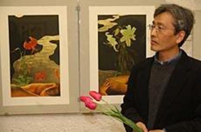 Flomasterių ir folijos nuotykiai grafikos bienalėje 