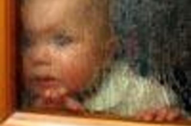 Mes gyvename šalia vaikų, bet taip toli nuo jų