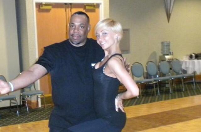 Į Ameriką - su šokių bateliais lagamine