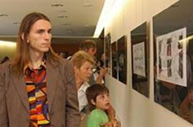 Gražiausia plunksna iš mirties angelo sparnų...