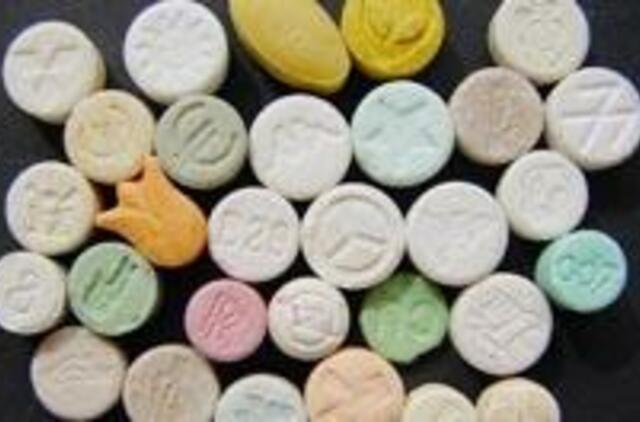 Baigta byla dėl narkotikų platinimo Klaipėdos mokyklos prieigose