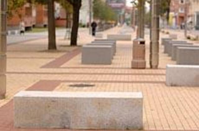 Lenda M. Mažvydo alėjos suolų brokas 