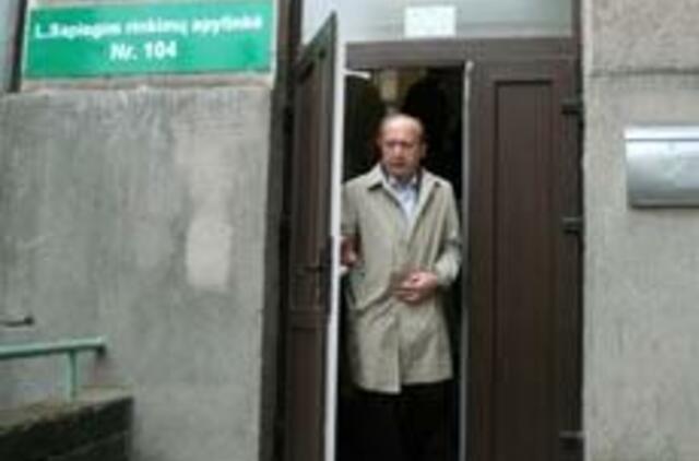 A. Kubilius atlikti pilietinę pareigą laukė pusvalandį