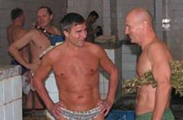 Viešojoje pirtyje vėl aidi politikų vantos