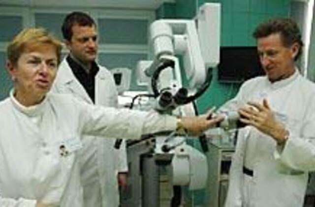 Mikrochirurginės operacijos bus saugesnės