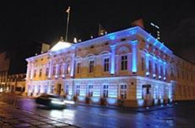 Pavaduotojas gandais apie viršininką netiki