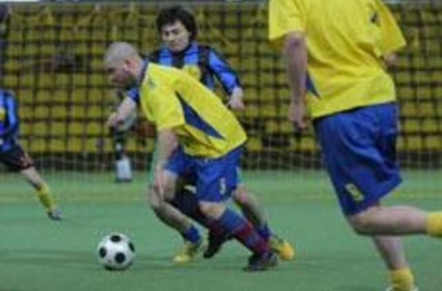 Futbolo aikštelėje - žurnalistai