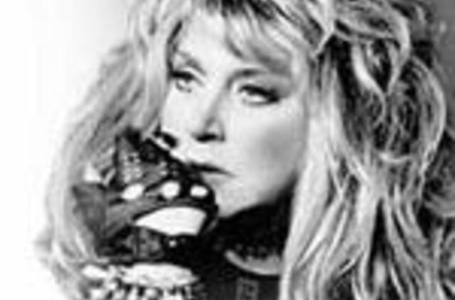 Ala Pugačiova ir 20 jos vyrų (2)