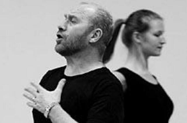 "Jausmai" - nauja seno kelio pradžia