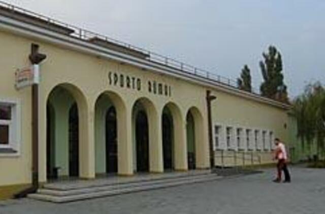 Krepšininkus vagys paliko be kelnių