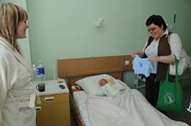 Naujagimiams - linkėjimai nerūkyti