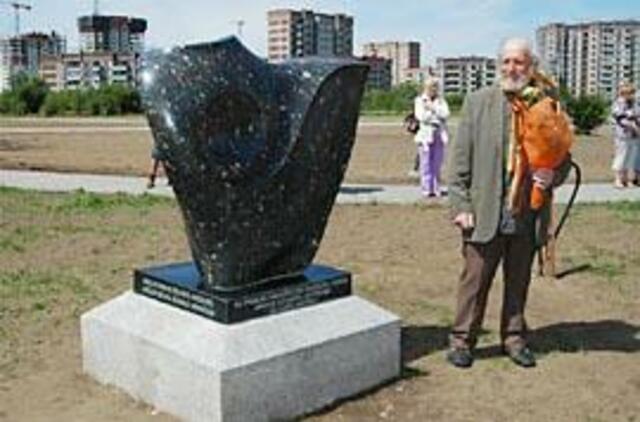 Paminklo istorijoje pakvipo bauda