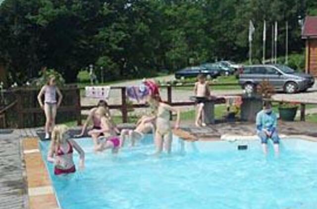 "Ryto" auklėtiniai stovyklavo Rūgpienių kaime