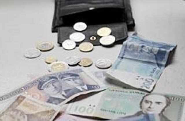 Politikai sau diržų nesiveržė