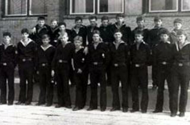 Mokykla suvedė po 20 metų