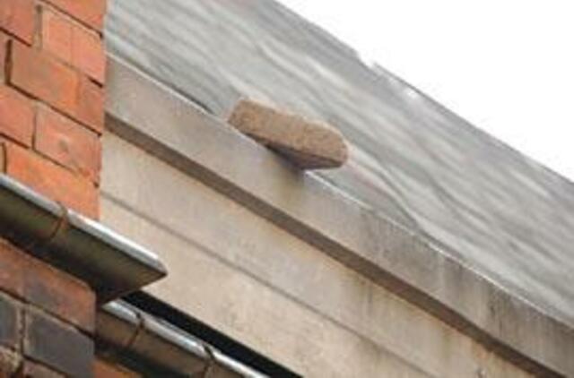 Pašto pastatas priminė savo amžių