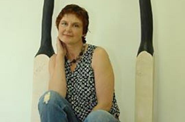 V. Giniotytės medžio nėriniai