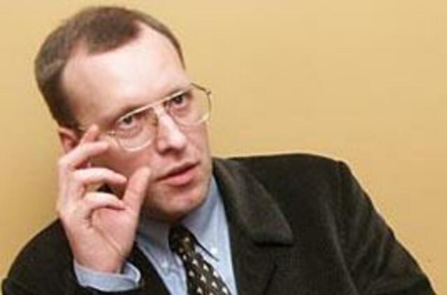 N. Puteikis - ant dviejų kėdžių