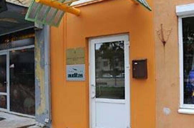 Įniršį išliejo ant administratorės