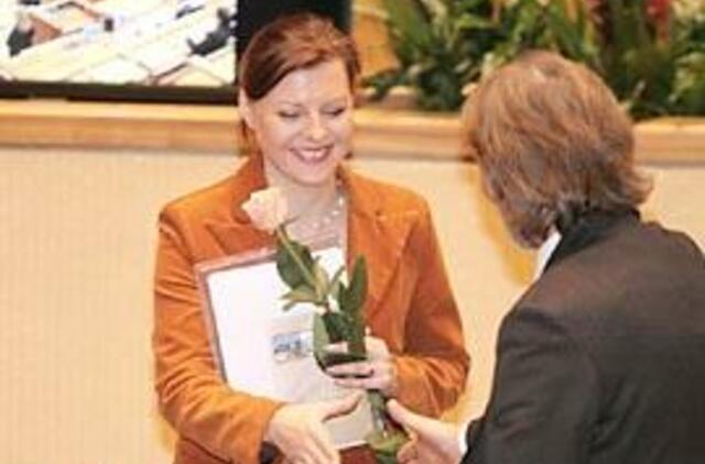 Seimo cirkininkai valosi grimą