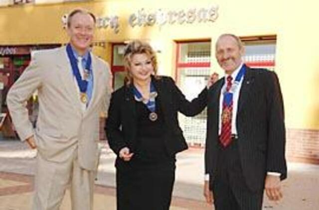 ROTARY klubai vėl kimba į darbą