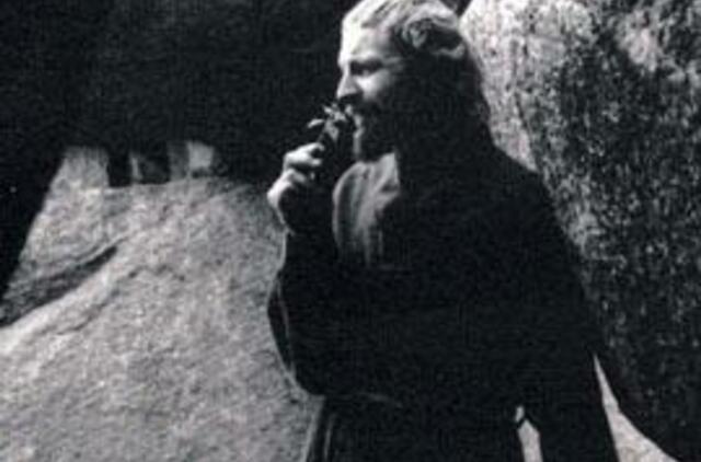 Tarsi gaivaus oro gurkšnis