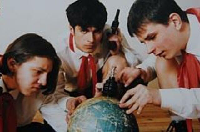 "Džipas nutrenkė bobutę" ir kiti "Šaros" pokštai