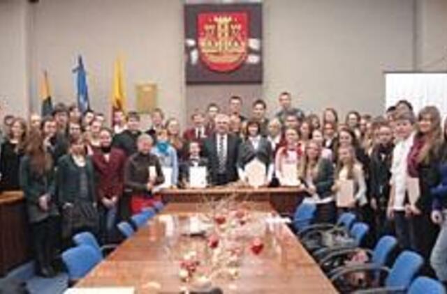 Gabiausiems moksleiviams - mero padėka