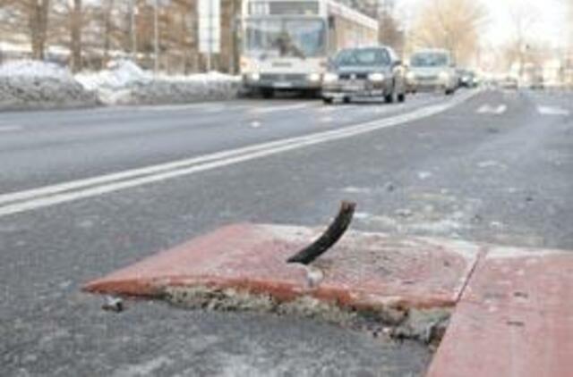 Kalnelius sumontuos atšilus