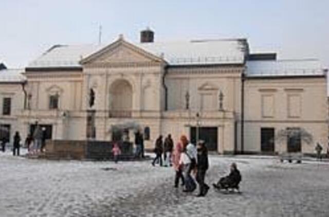 Sostinėje prašė pinigų