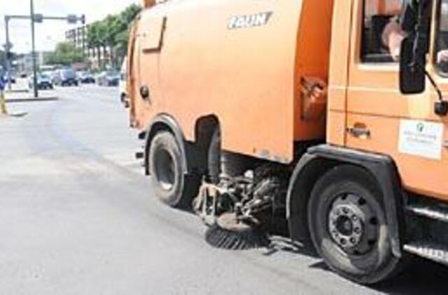 Keičiasi gatvių valytojai