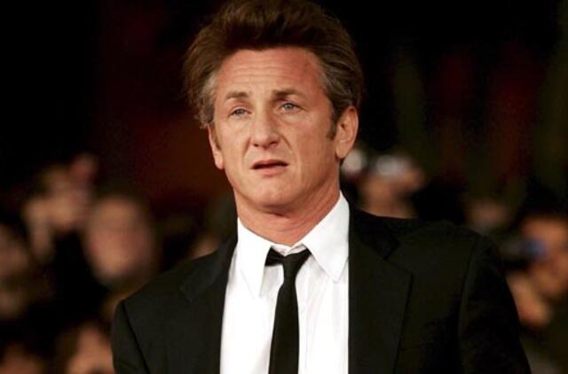 Aktorius Š. Penas nuteistas 300 valandų viešųjų darbų už fotografo užpuolimą