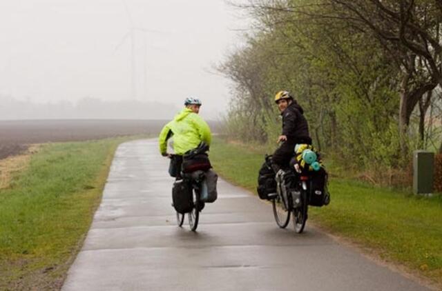 Dviračių žygis "Aš + Tu = kmLT” įpusėjo