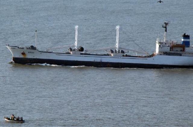 Pagrobtasis yra laivo kapitonas D. Baškirovas