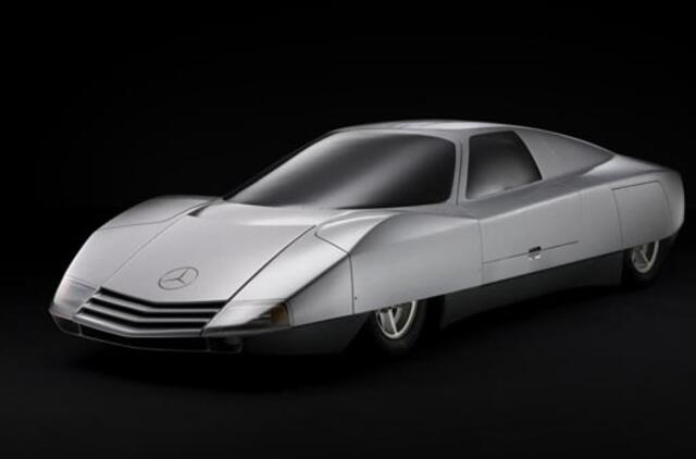 Rečiausias mersedesas apgadintas bandant jį pavogti