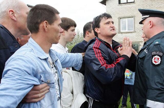 A. Vakarinas: tiems, kurie trukdys atiduoti D. Kedžio dukrą, grės baudžiamoji atsakomybė