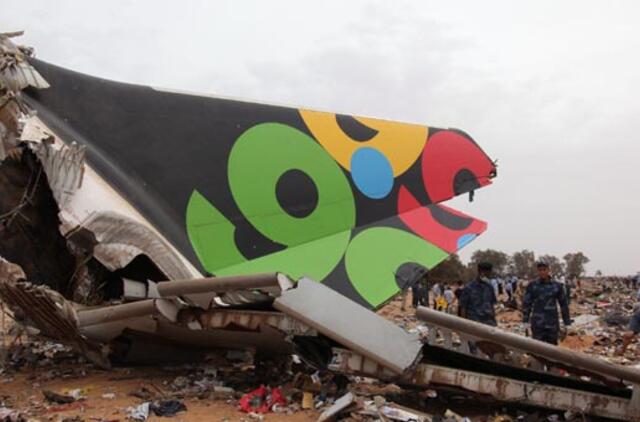 Libijoje sudužusiu lėktuvu skrido 61 olandas (video)