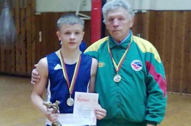 Latviai kelio nepastojo