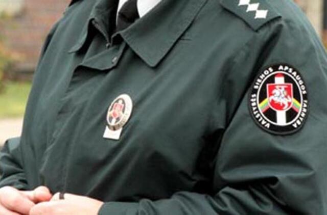 Užspeisti vairuotojai spruko palikę savo mašinas