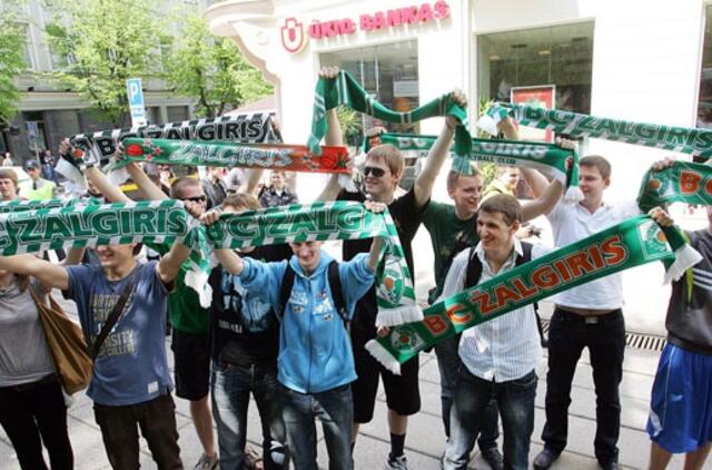 Kaune protestavo "Žalgirio" komandos gerbėjai
